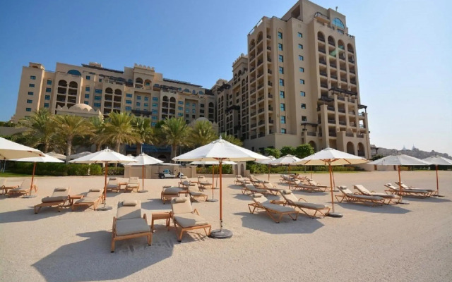 Palm Jumeirah North/South Residence