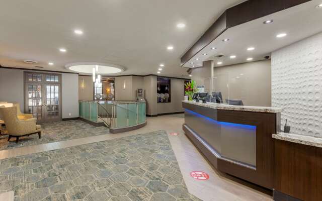 Best Western Plus Toronto Airport Hotel