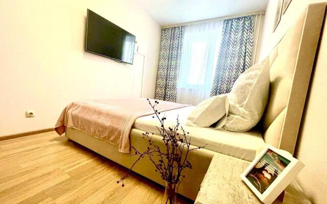 Logins.Apart on Monastyrskaya street 46