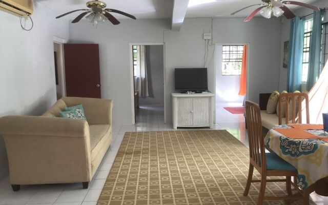 Maxwell Beach Apartment