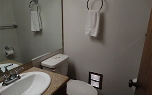 Mammoth S #136 2 Bedroom Condo