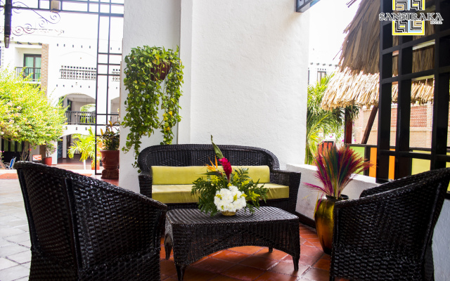 Hotel Sansiraka Suites By GEH Suites