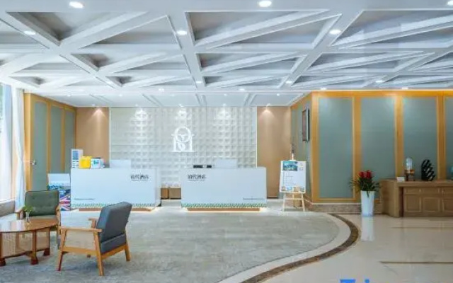 Platinum Era Hotel