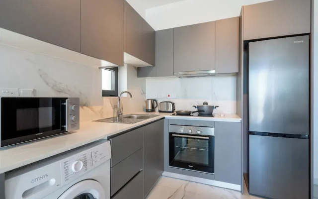 Ivory 1-BR Apt. & Balcony in Aradipou