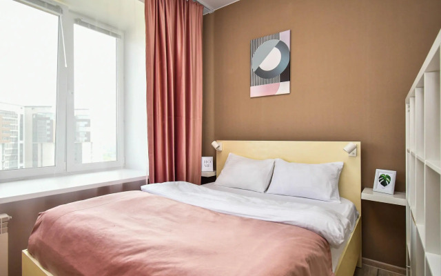 Суточно на улице Авиаторов 21