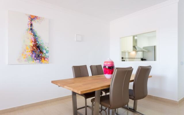 Royal Marina Golf Apartments
