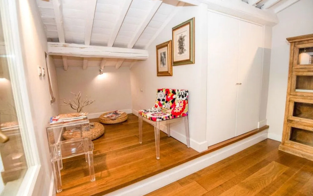 Giambologna Attic by Firenze Prestige