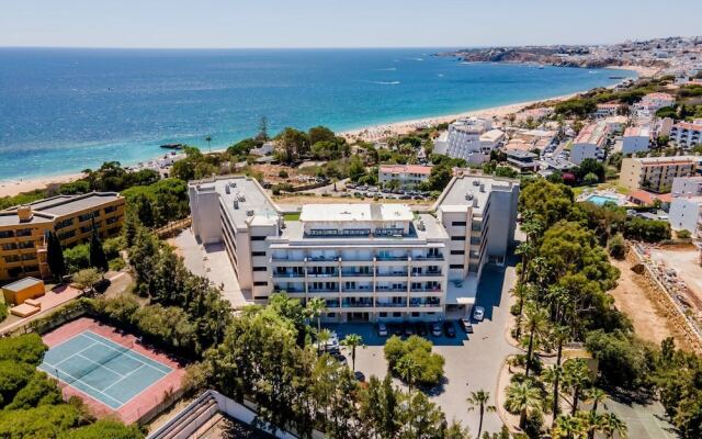 Inviting 1-bed Beach Apartment in Albufeira