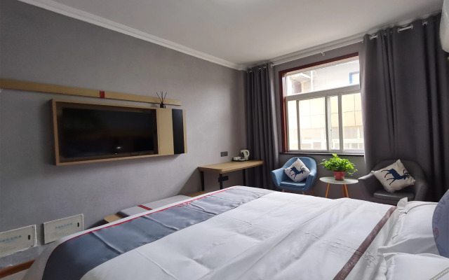 Junyi Chain Hotel (Anqing Tongcheng Haifeng Road)