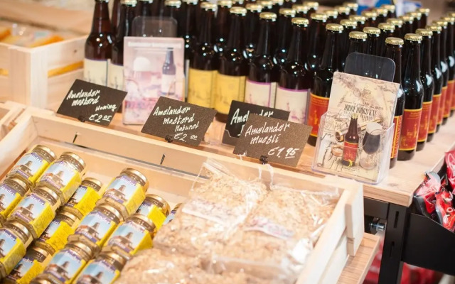 Great Lodge with Microwave Oven near Beach