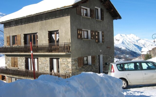 Apartment With one Bedroom in Les Ménuires, With Wonderful Mountain Vi
