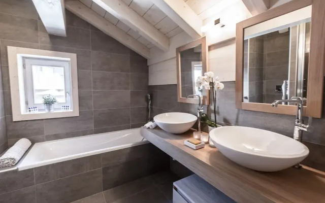 Whistler Lodge Penthouse T6 B13-14