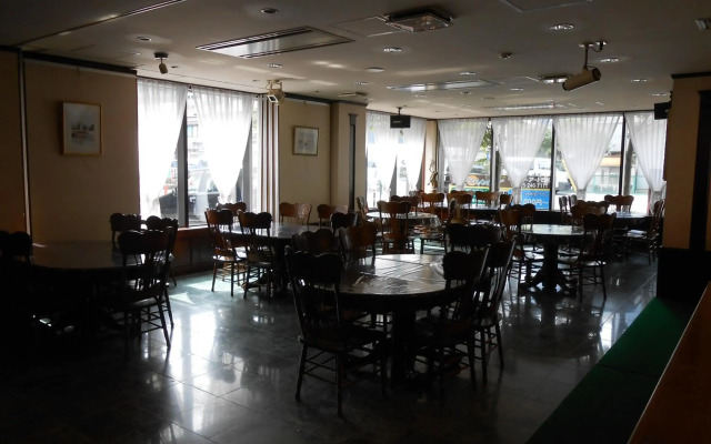 Terminal Art Inn