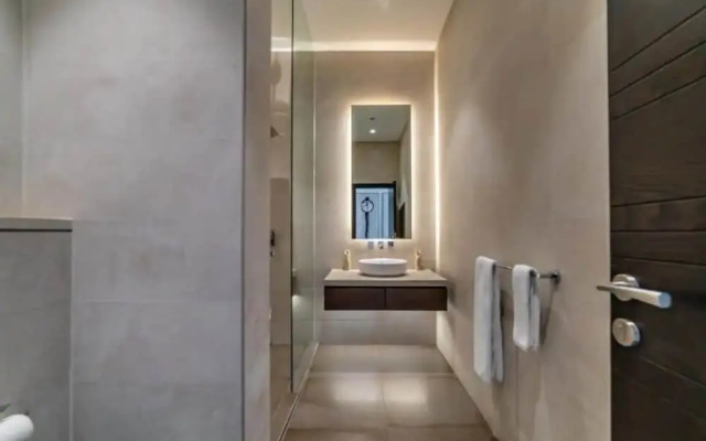 Penthouse Stunning Views Cayan Tower