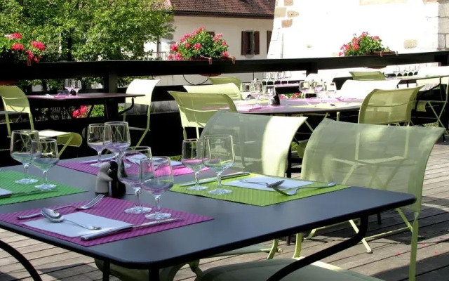 Logis Hôtel Annecy Nord / Argonay