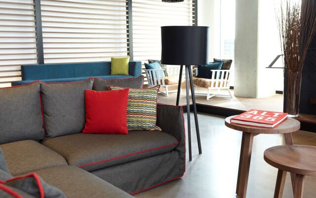 Alt Hotel Toronto Airport