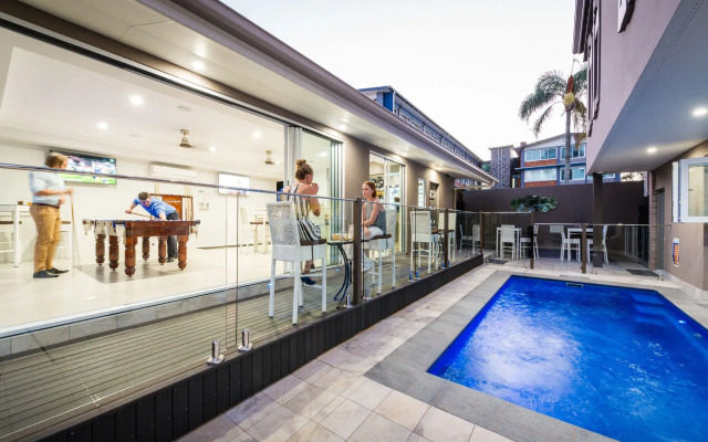 Athena Motel Apartments