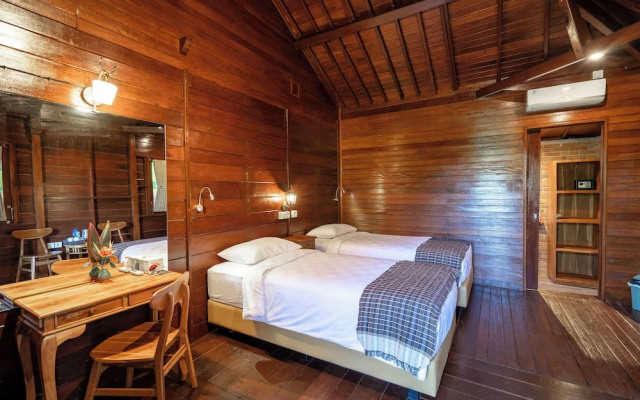 The Dukuh Retreat – Guest Rooms – Tibubiu