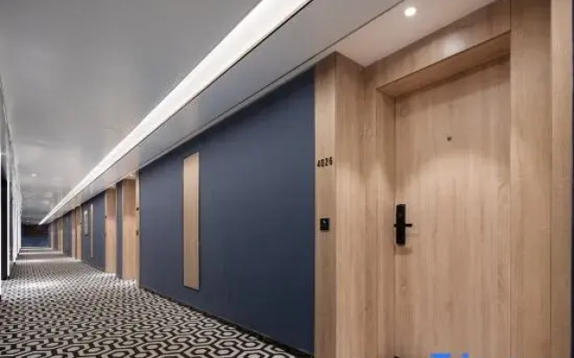 New Space Grand Hotel