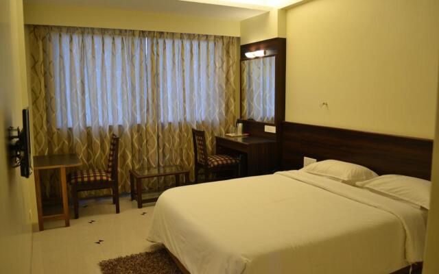 Hotel Elegant Grand