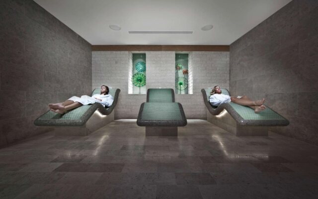 Waldorf Astoria Park City