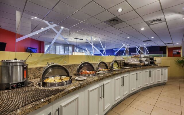 DoubleTree by Hilton Phoenix Midtown