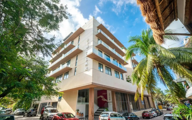 2 Suites, Terrace + Pool - Steps to Indigo Beach!