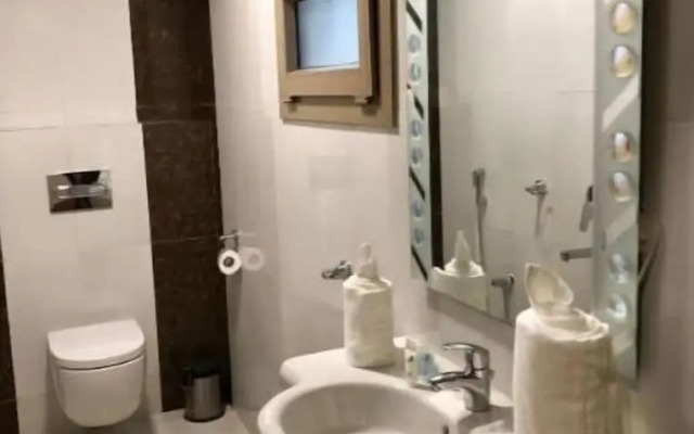 Weekdays Hotel