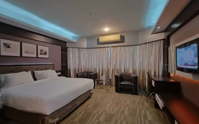 Plaza Hotel Tanjungpinang