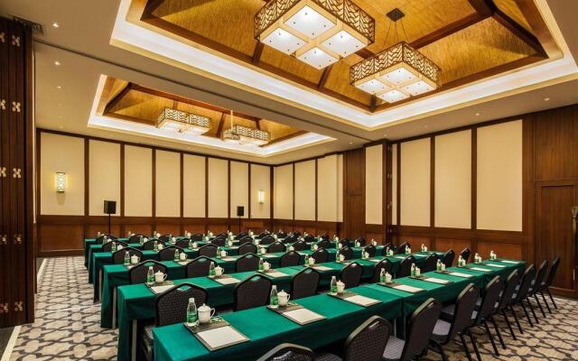 Wuzhishan Yatai Rainforest Resort