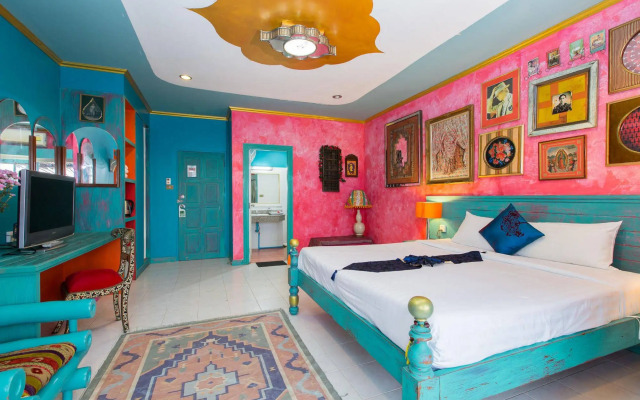 Barefoot Hotel Kalim Beach Front