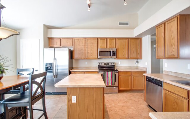 Ironwood - 3 Br home by RedAwning