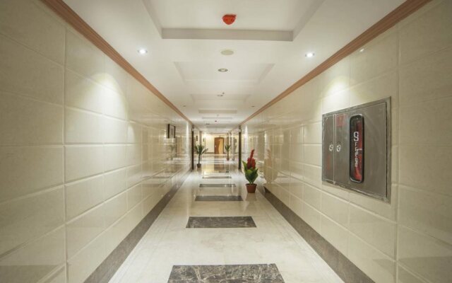 Al Ezzah Palace Hotel Suites