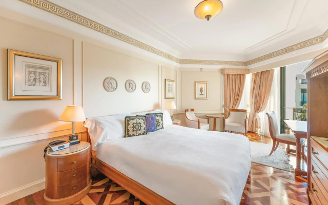 Imperial Hotel Gold Coast