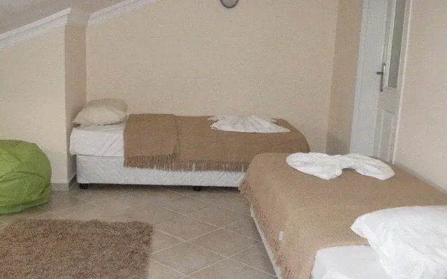 Villa MRA5 by JoyLettings