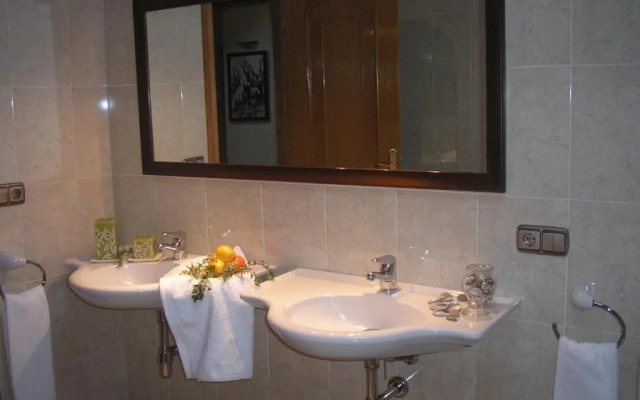 Pension Residencia Ria De Muros