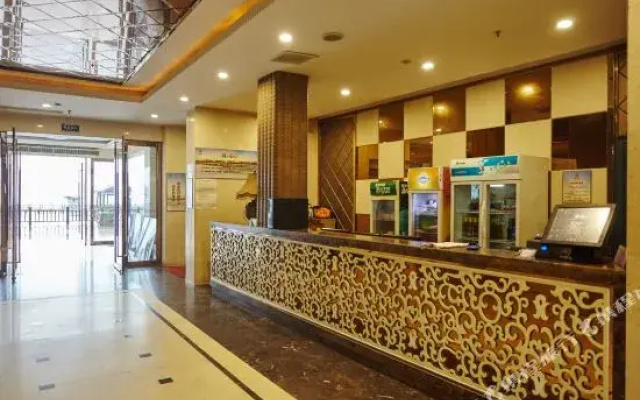 Huting Hotel(苏州湖庭大酒店)