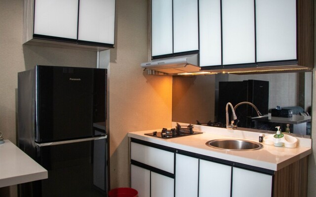 Elegant And Comfy 2Br Apartment At Springhill Terrace Residence