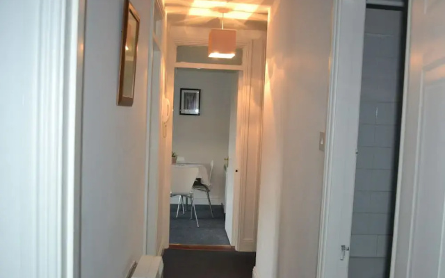 Jervis Place Apartment