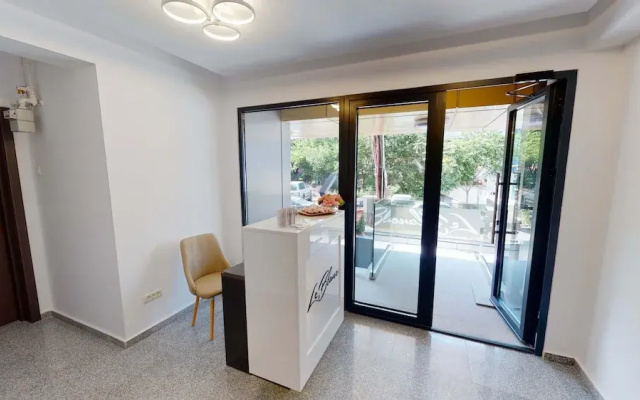 Le Blanc Aparthotel