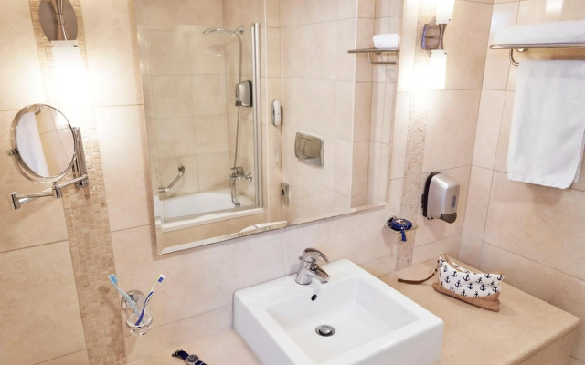 Lindos Bay Suites