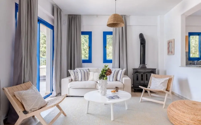 "sanders Azzurro - Adorable Villa w/ Private Pool"