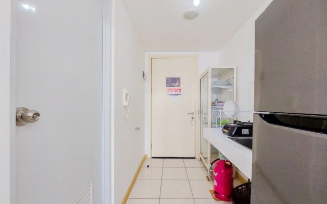Cozy Stay Studio Apartment At M-Town Residence