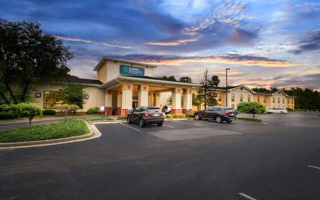 Clarion Inn & Suites Northwest
