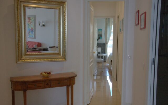 Happy Few - Le Sand Diego