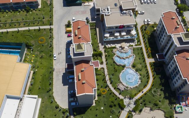 Grand Ozgul Thermal Holiday Village