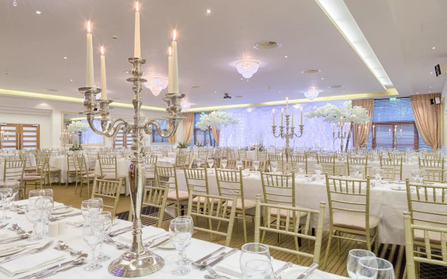 Raheen Woods Hotel