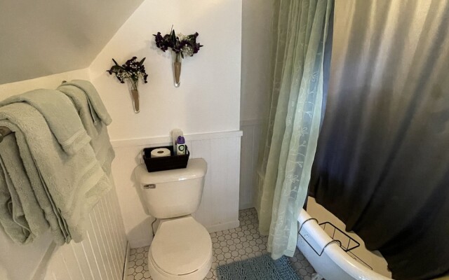 The Cottonwood Inn B&B