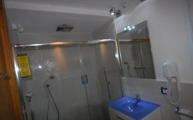 Cromotherapy Apartment