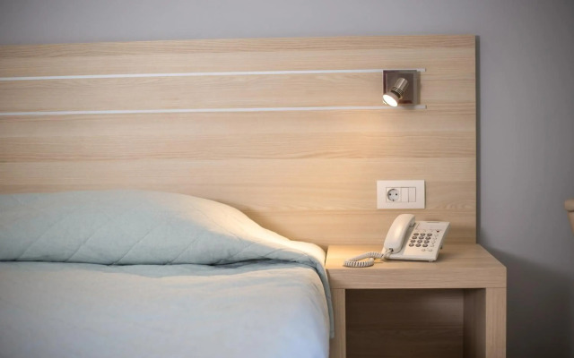 Hotel Niriides Beach